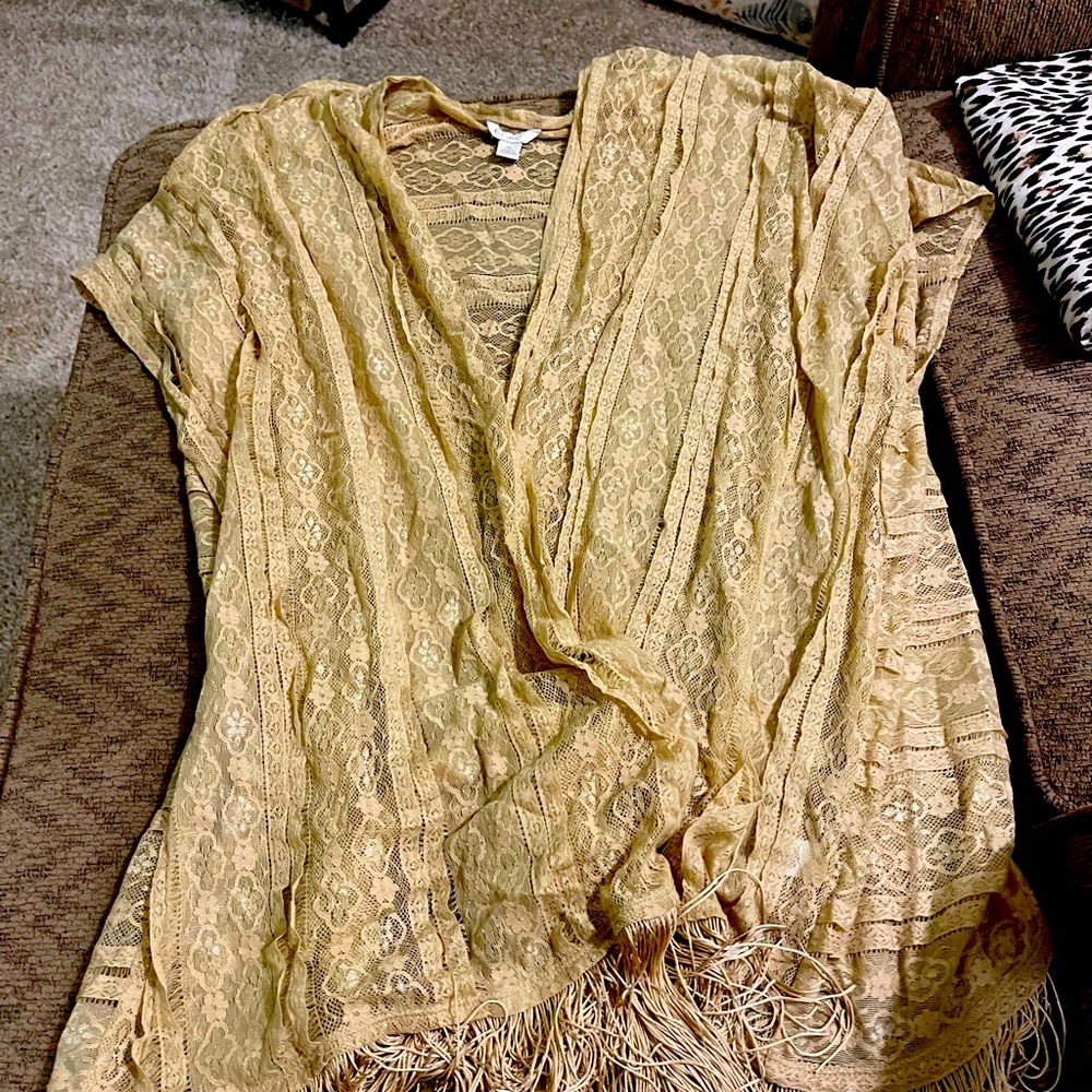 Crocheted vest with fringe